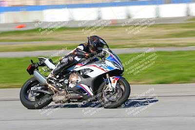 media/Jan-20-2023-Fastrack Riders (Fri) [[f2ad32aba3]]/Private/session 4 turn 6/